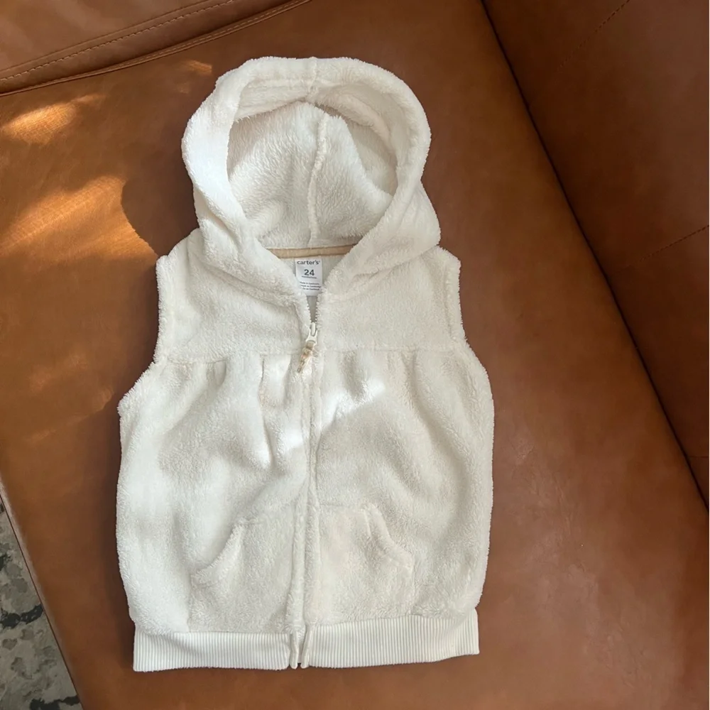 Carter’s Baby Toddler Girl Hooded Fleece Vest Sz 24M Zip Up Outdoor Holiday